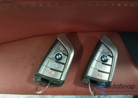 2022 BMW X6 xDrive40I z USA, uszkodzony, nr VIN 5UXCY6C07N9M83976